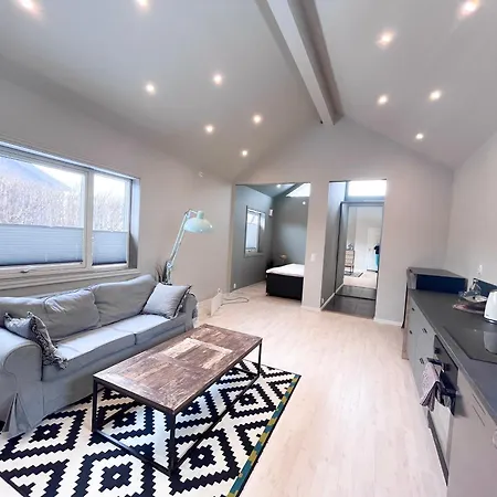 Scandinavian Modern With Strategic Location For Travelers