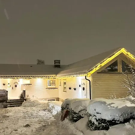 Scandinavian Modern With Strategic Location For Travelers