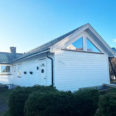 Apartment Scandinavian Modern With Strategic Location For Travelers