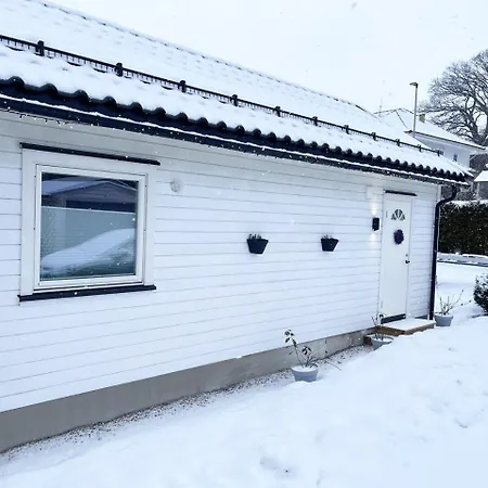 Scandinavian Modern With Strategic Location For Travelers Apartment